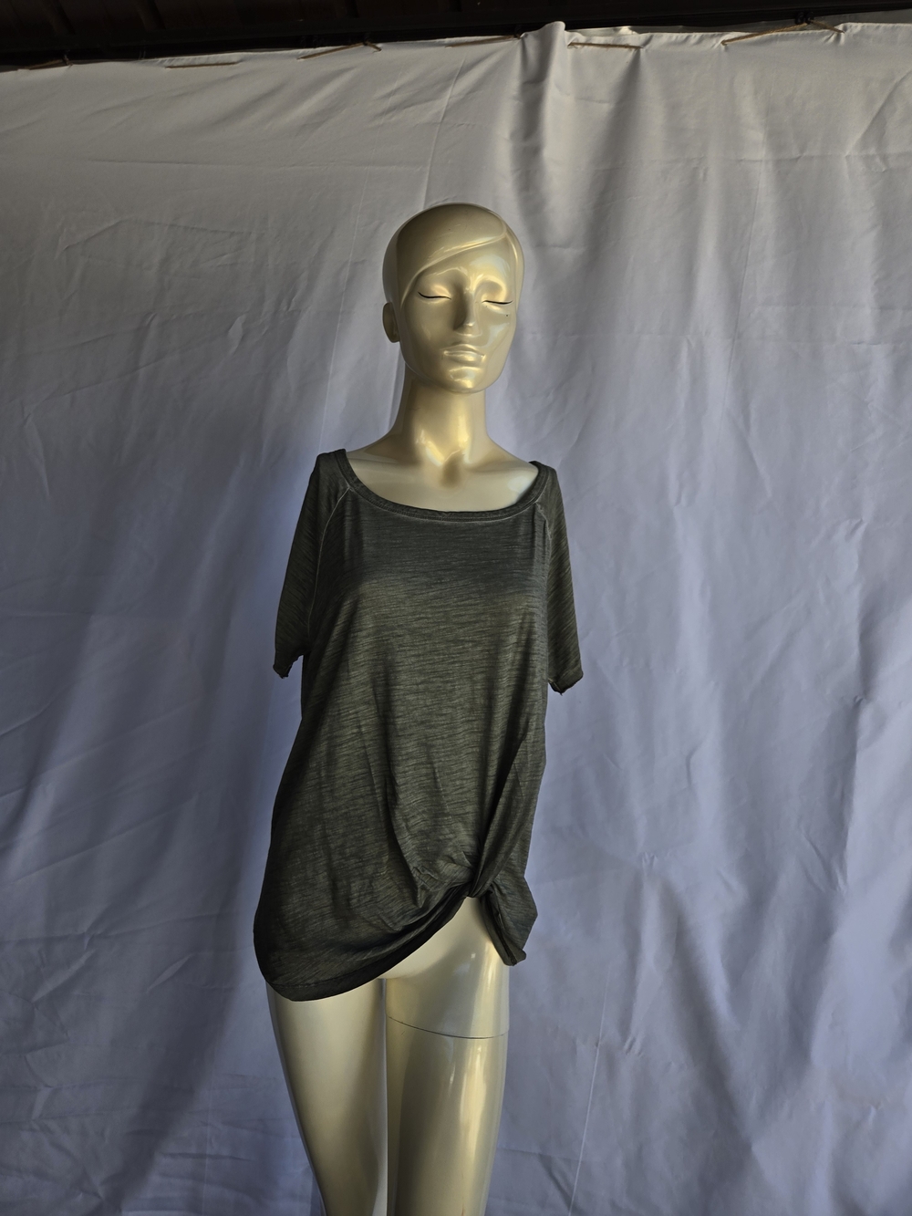 Sanctuary Women’s Short Sleeve Knot Front Top - Gray
